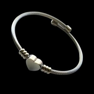 Silver-Tone Heart Bracelet ~ Flexible